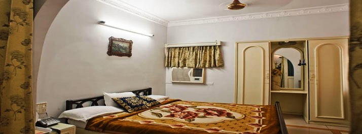 2348/Heera Holiday Inn - Kolkata 06.jpg